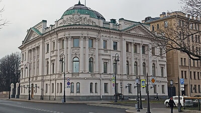 На Петровской набережной открыт Дворец бракосочетания