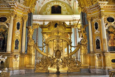 Начата работа над иконостасом Петропавловского собора