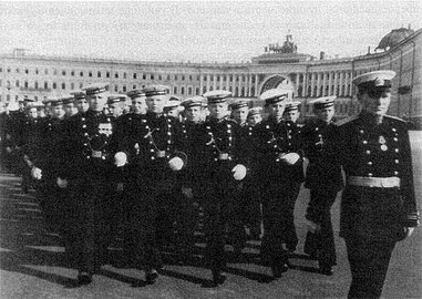 Нахимовское училище впервые вышло на парад войск Ленинградского гарнизона