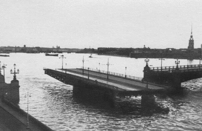 Открыт обновленный Троицкий мост с разводным пролетом