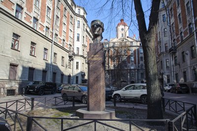 Открыт памятник композитору Дмитрию Шостаковичу