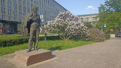 Установлен памятник режиссёру Георгию Товстоногову