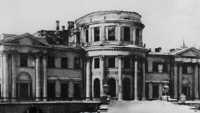 В результате артобстрела разрушен Елагиноостровский дворец